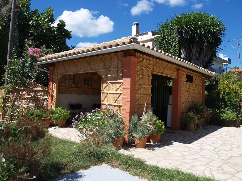 Armonia Studios Agios Georgios  Phòng bức ảnh