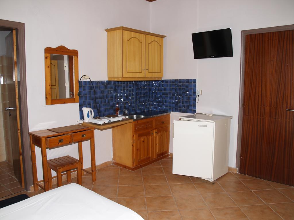 Armonia Studios Agios Georgios  Phòng bức ảnh